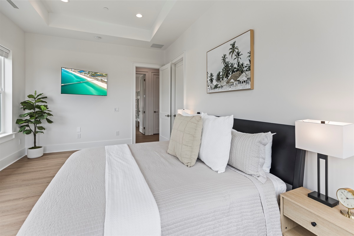 4th Bedroom (3rd Floor)