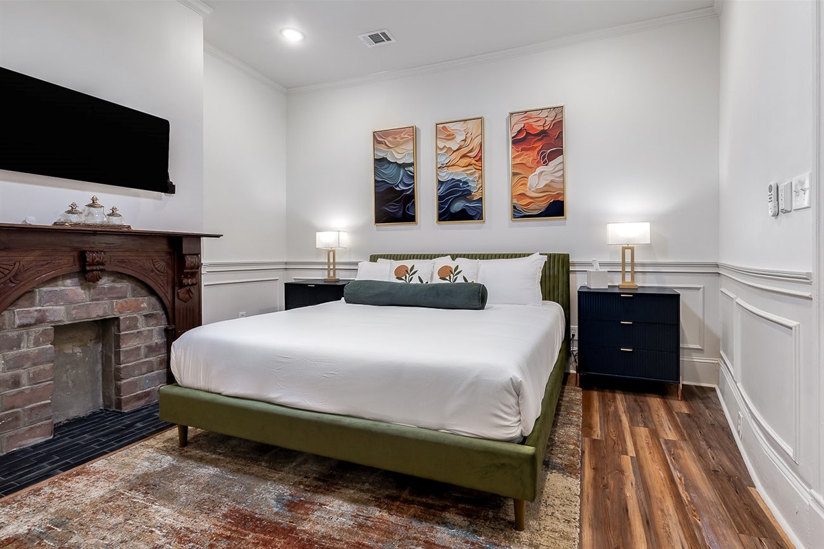 King Bedroom - 1