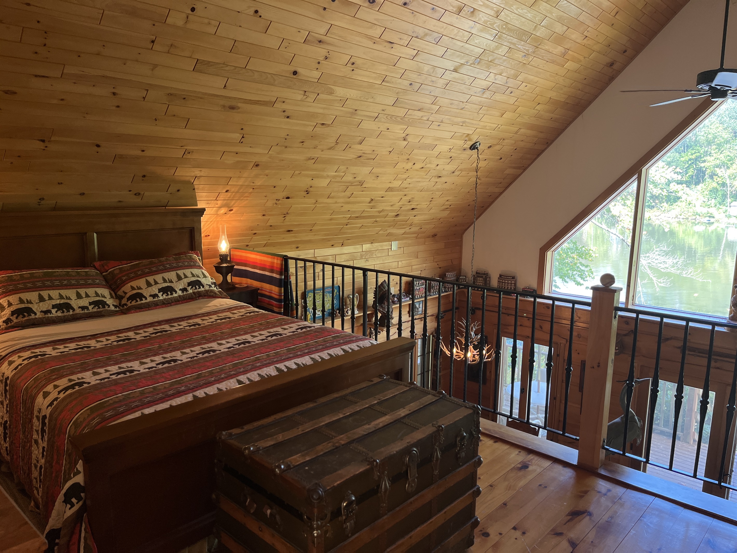 Queen bed with a view