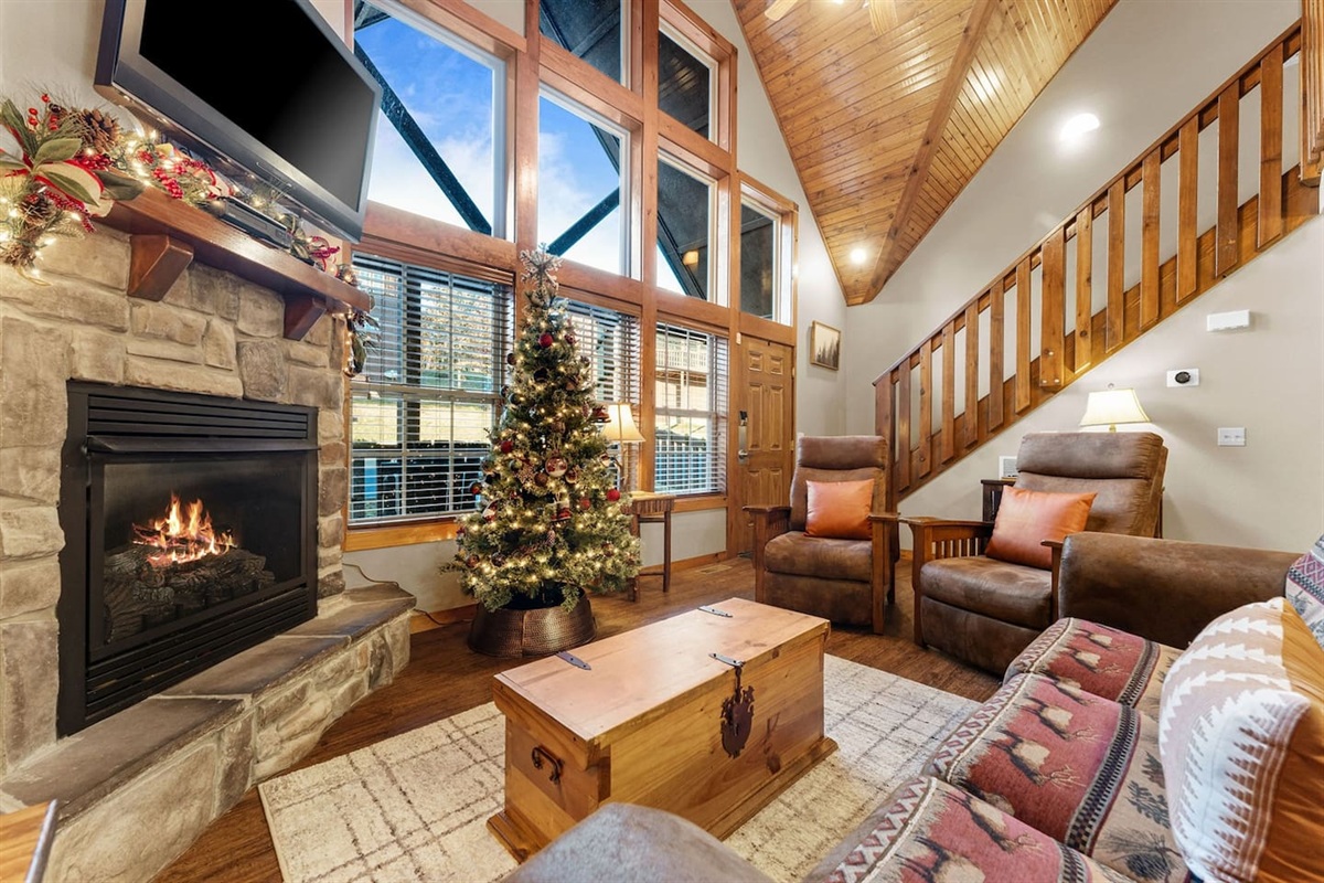 Fireplace glowing. Christmas tree lit. Everyone together. If a Branson Christmas is on your bucket list, now is the time to reserve your holiday getaway.