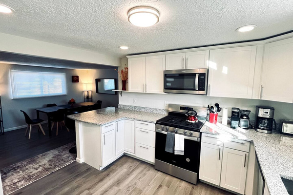 All new upscale appliances