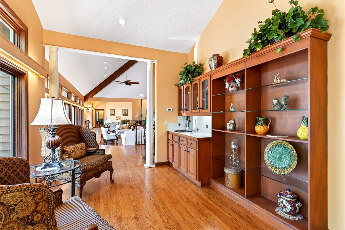 Additional seating and sophisticated decor 