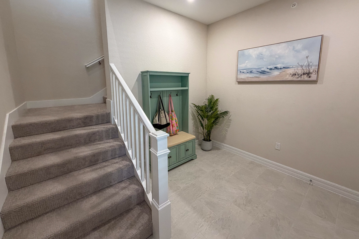 Foyer Entryway from Main Door