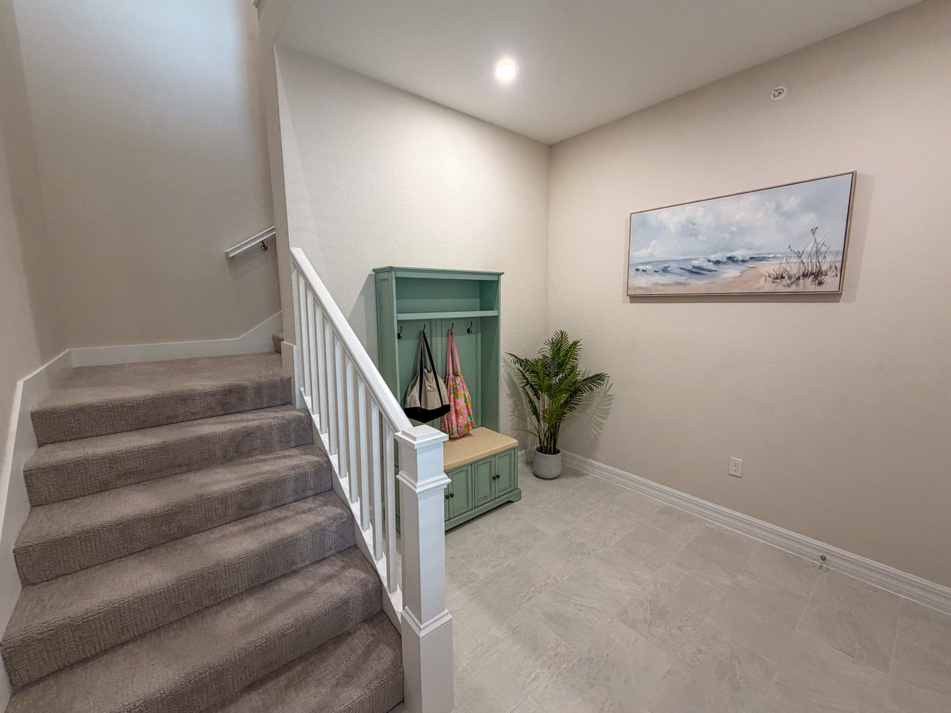 Foyer Entryway from Main Door