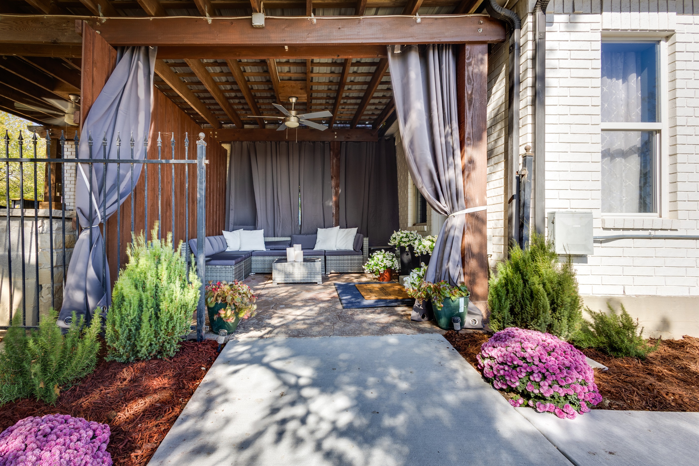 Private Entrance & Patio