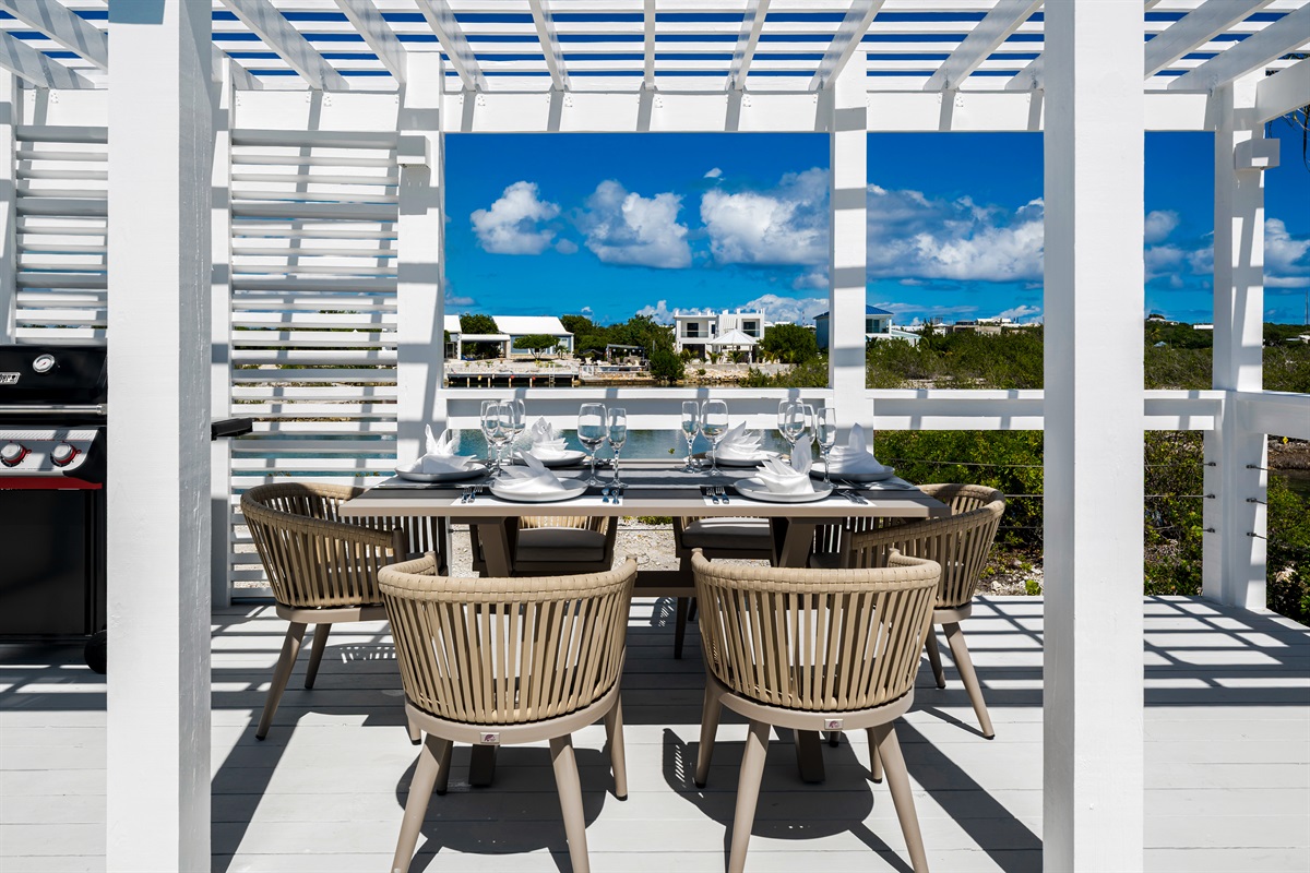 Always Summer - Dining Table