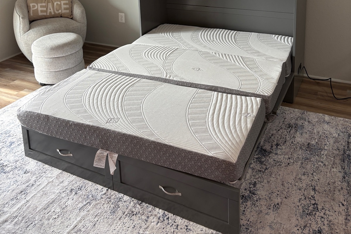 Luxury 6 inch mattress on the murphy bed