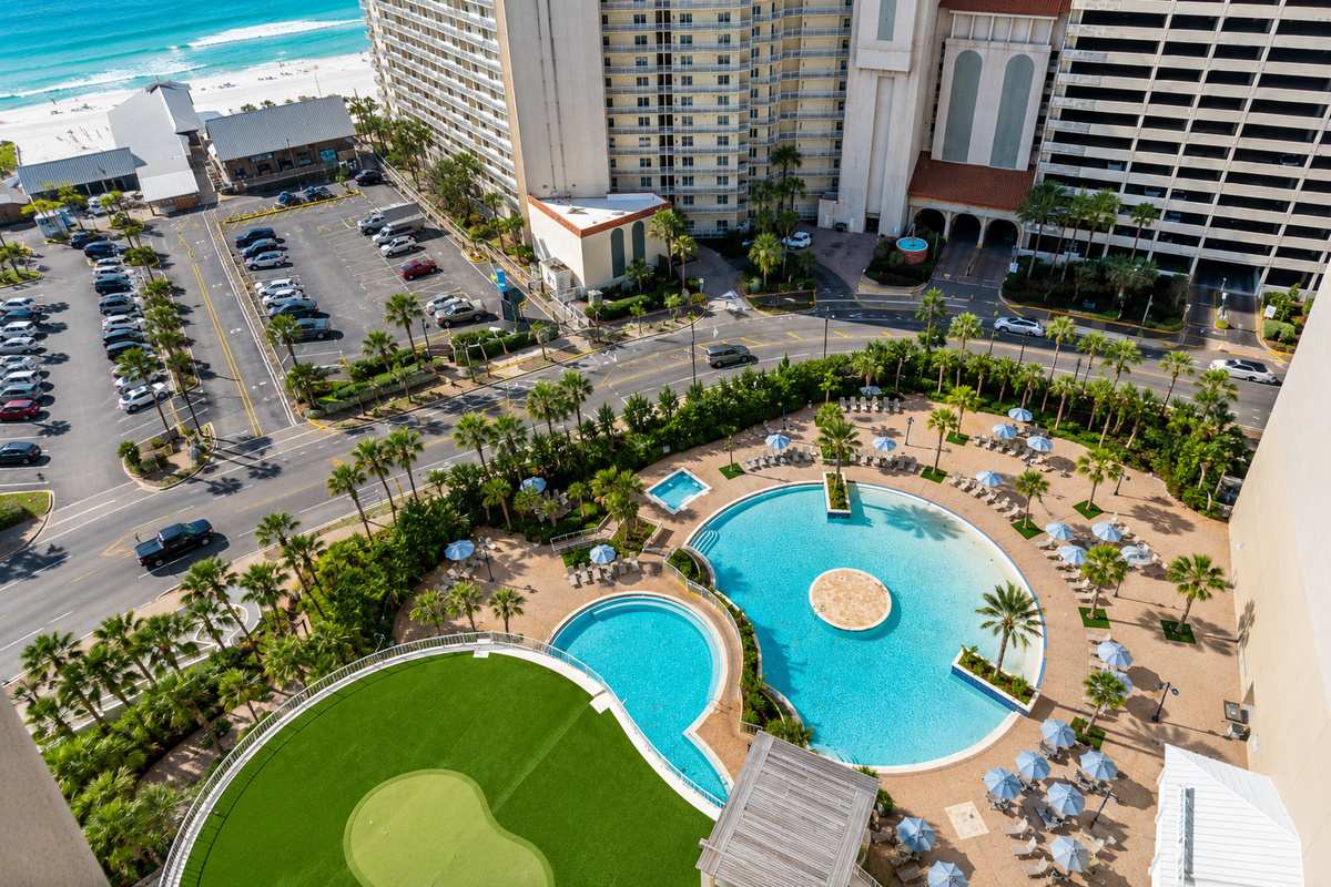 Laketown Wharf Amenities