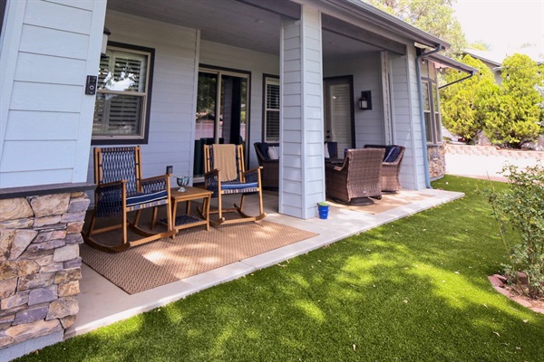 back patio with seating for 6