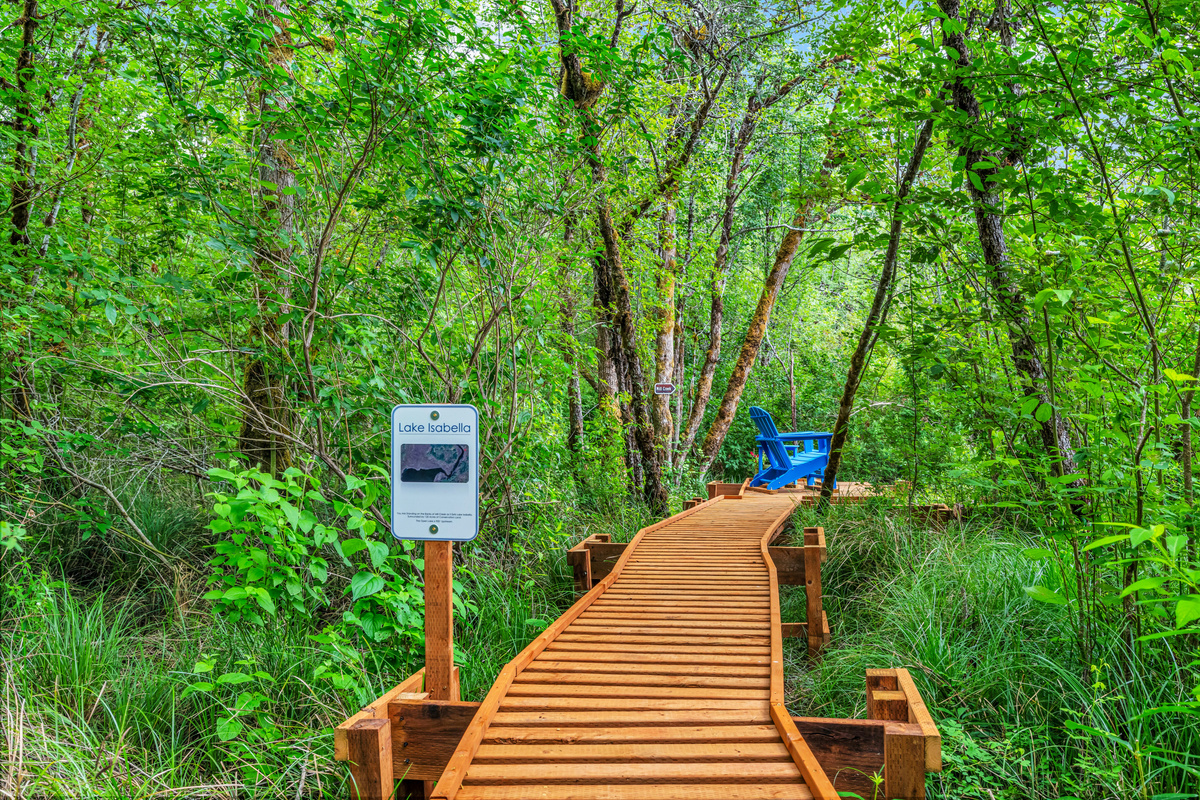 Waterfront Seating and Lake Access where Mill Creek exits Lake Isabella.