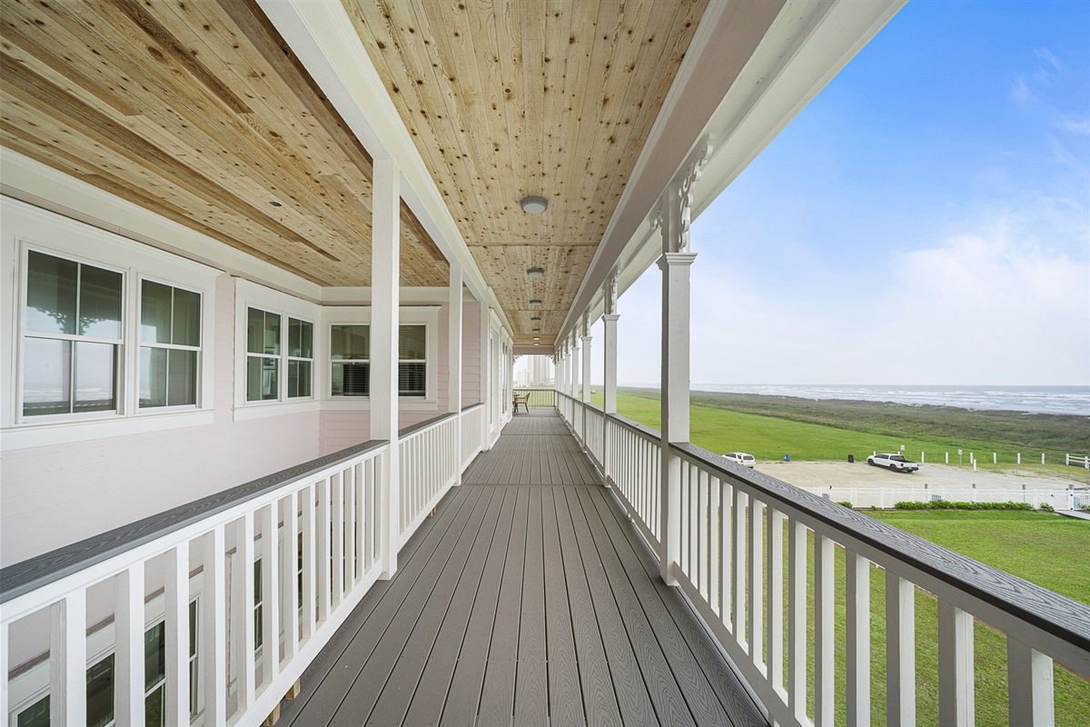 768d6262cab84ae5b1152dbba9080512 Large | Beachhouse | Texas | TX | Vacation Homes | Galveston | Crystal Beach | Kokomo | Breezy Days | Beachfront Elegance | Sunrise Serenity | Southern Sands Property Management, LLC