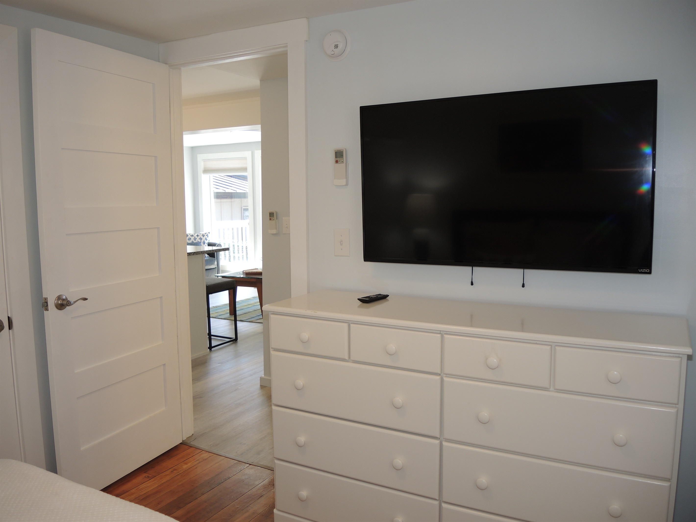 1st floor Queen bedroom #2