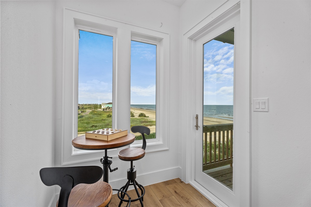 76a6b28d96a34427877be89d0c2da981 Large | Beachhouse | Texas | TX | Vacation Homes | Galveston | Crystal Beach | Kokomo | Breezy Days | Beachfront Elegance | Sunrise Serenity | Southern Sands Property Management, LLC