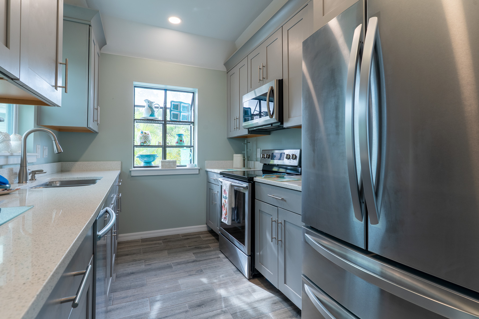 Fully Stocked Kitchen