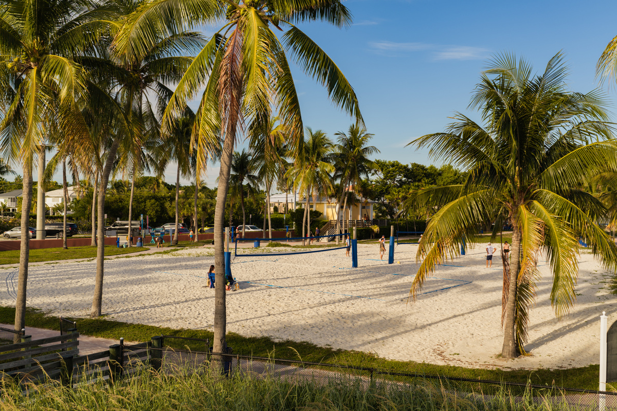 Two blocks from Sombrero beach.