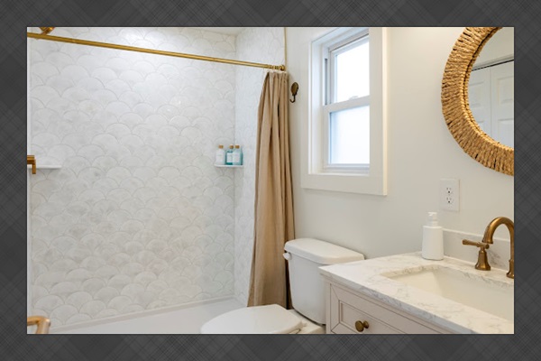 Bath linens & starter soaps provided