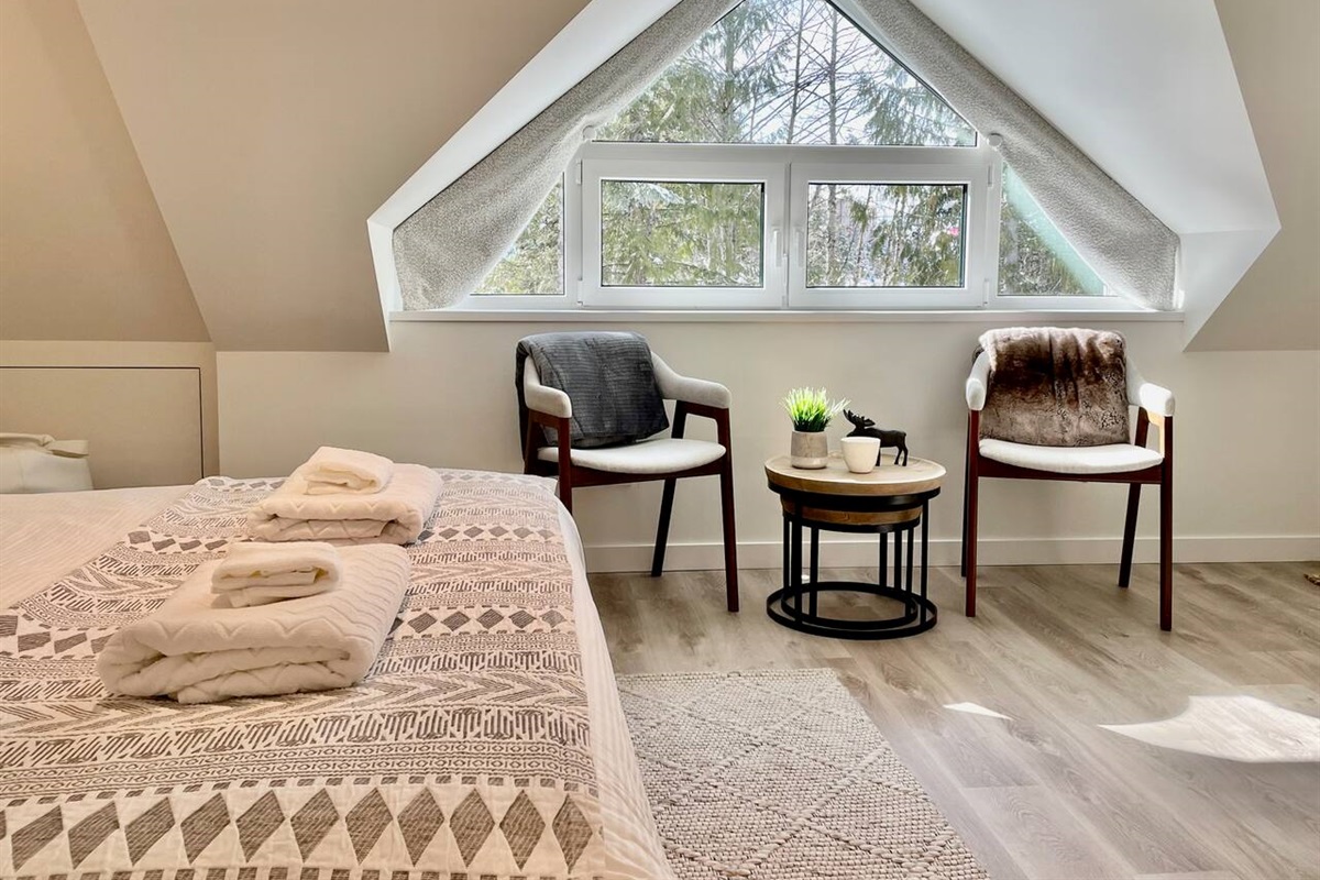 The perfect chill spot.  Best Whistler Rental @ Skier’s Plaza has a Master bedroom that offers a wonderful seating area overlooking the glacier fed Fitzsimmons Creek. 
#Chill #Relax #Unwind