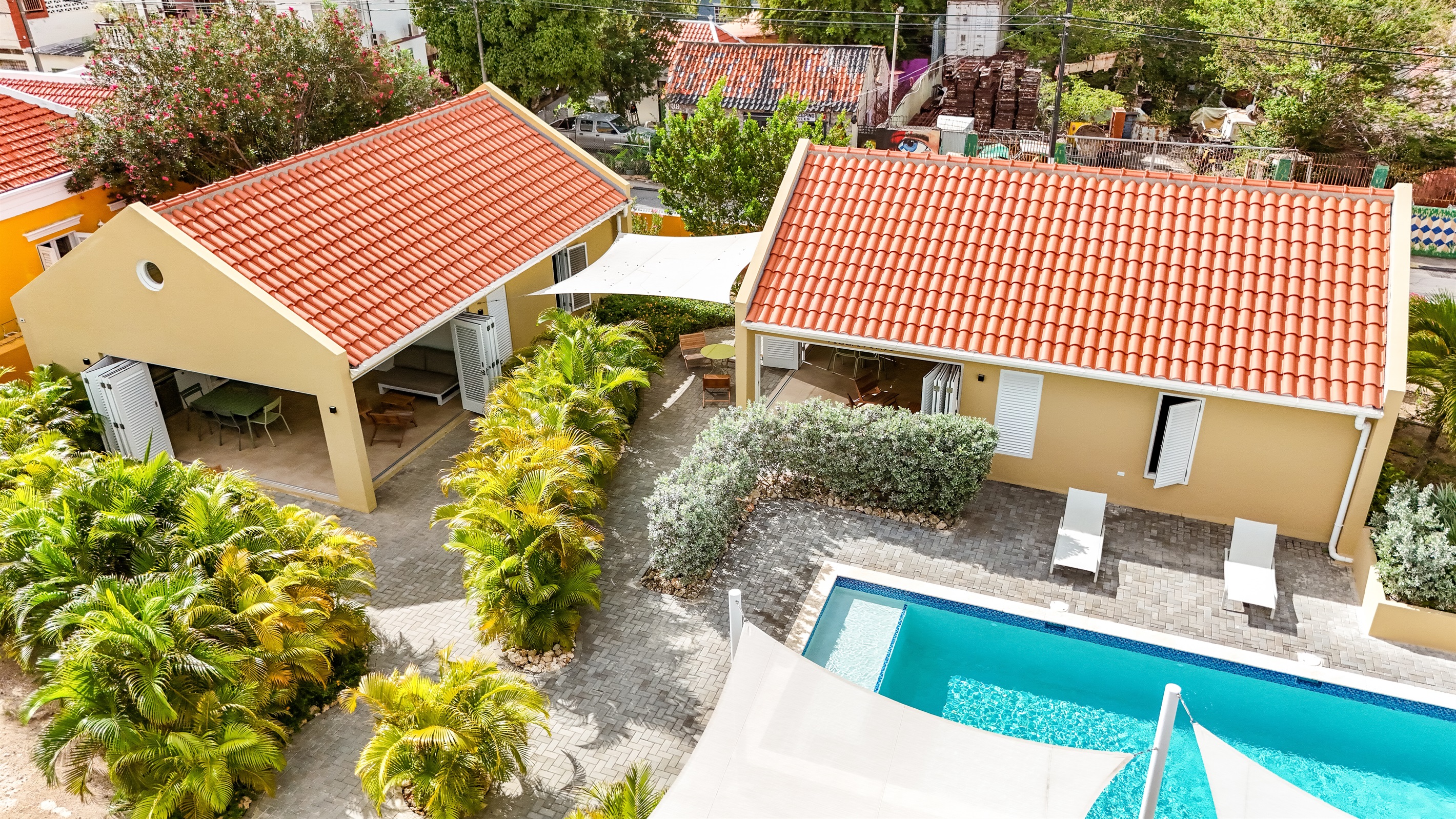 Villa Grandi Estate - Aerial view of Villa Blenchi and Awa