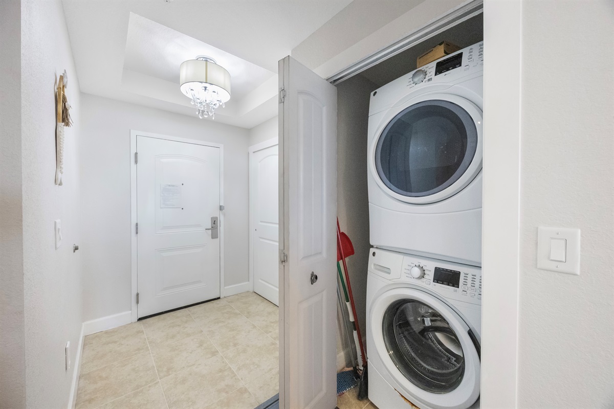 Washer/dryer in unit