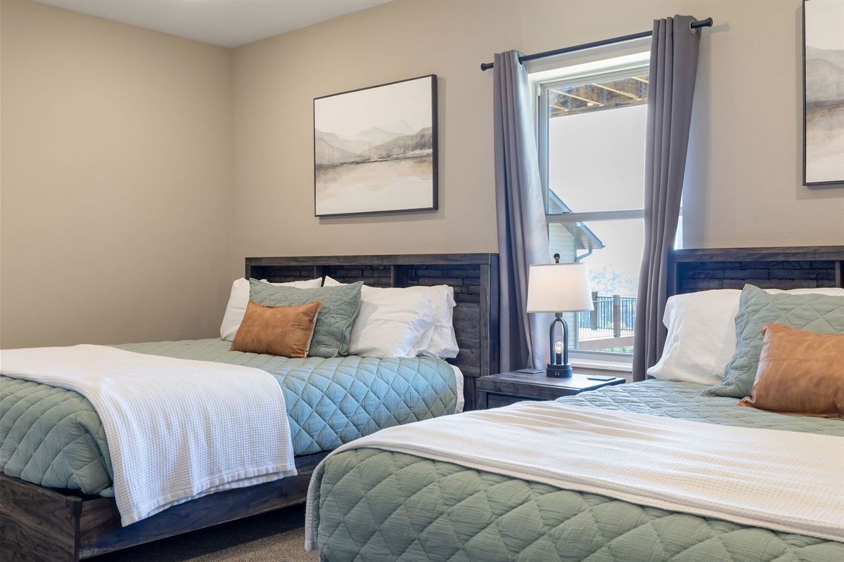Lower level double king bedroom #2 w/ ensuite bath
