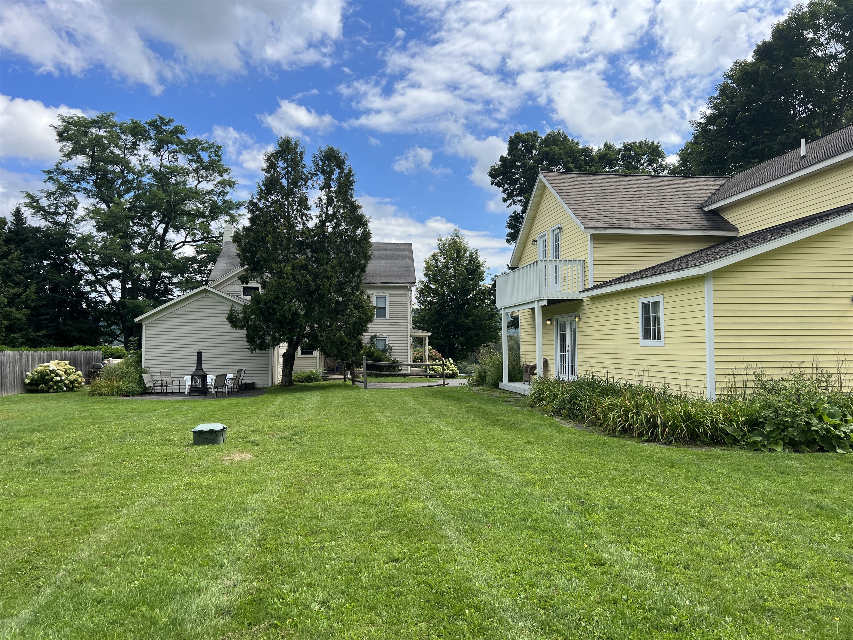 The Federal House Apartments exterior as it relates to the Main Federal House to the left.