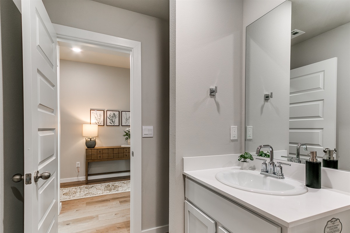 Guest Bathroom