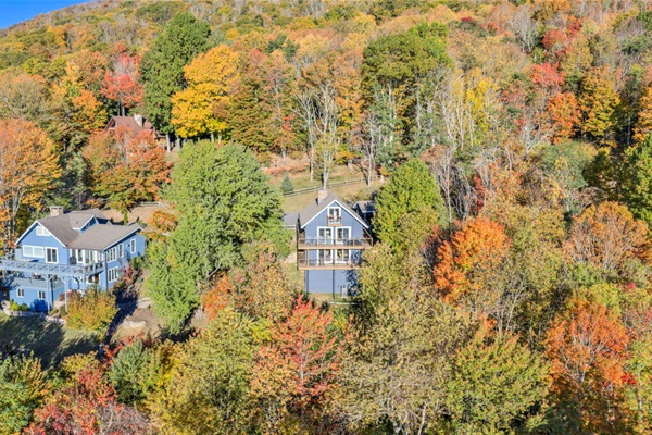 Real Pic: Fall @ WishYouWereHere7Devils is what Leaf Peeping dreams are made of! These October 2025 photos & videos were incredible!