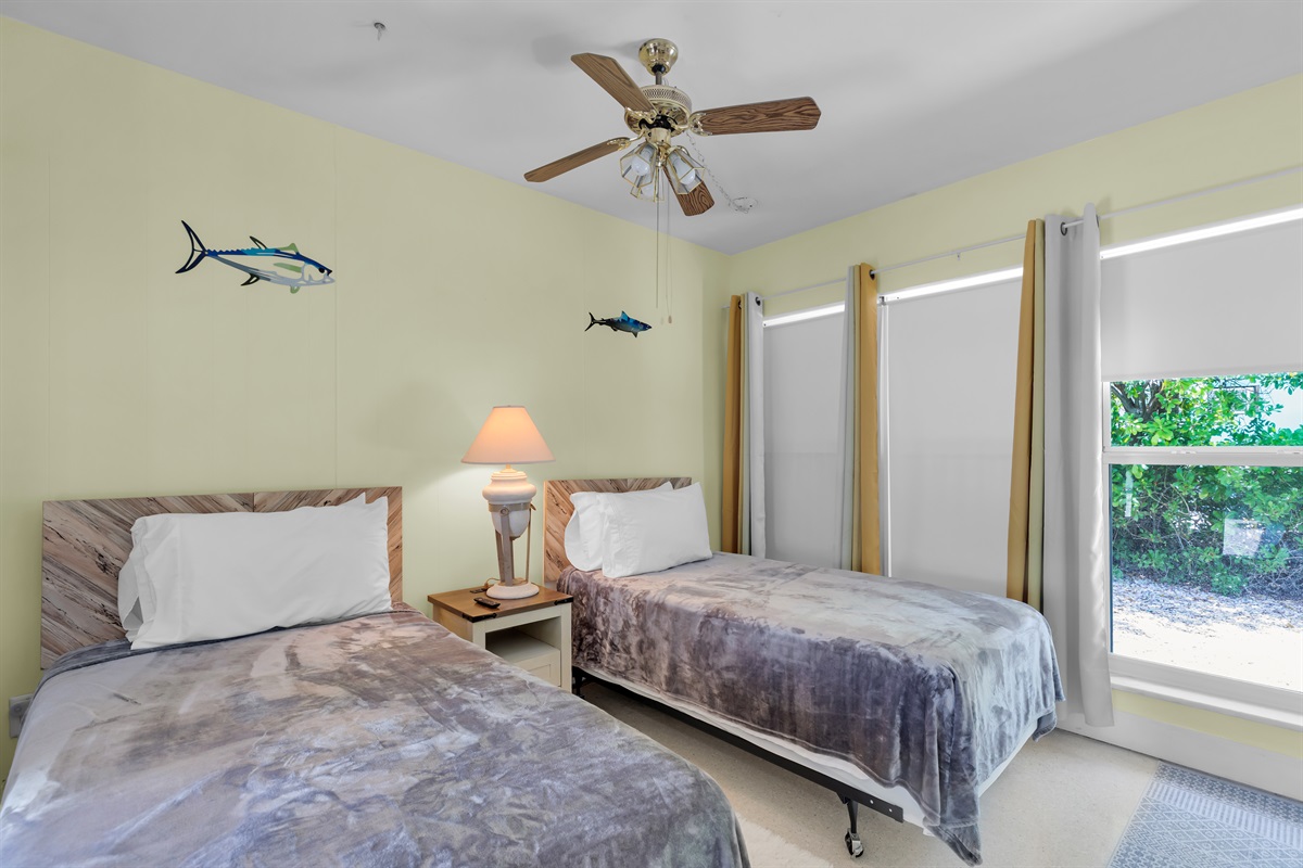 Guest bedroom with 2 full beds
