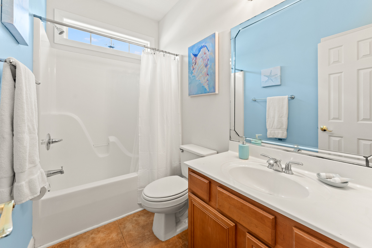 2nd Bathroom-Upstairs