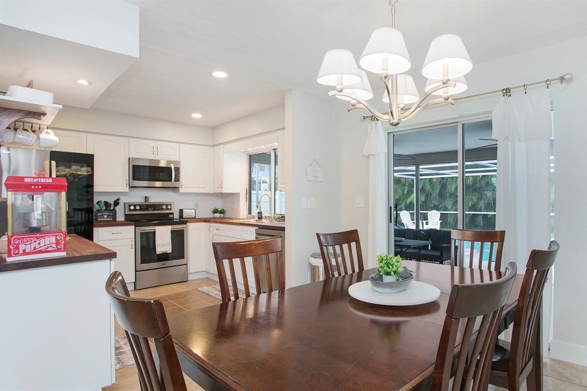 Dining area seats up to 6 guests