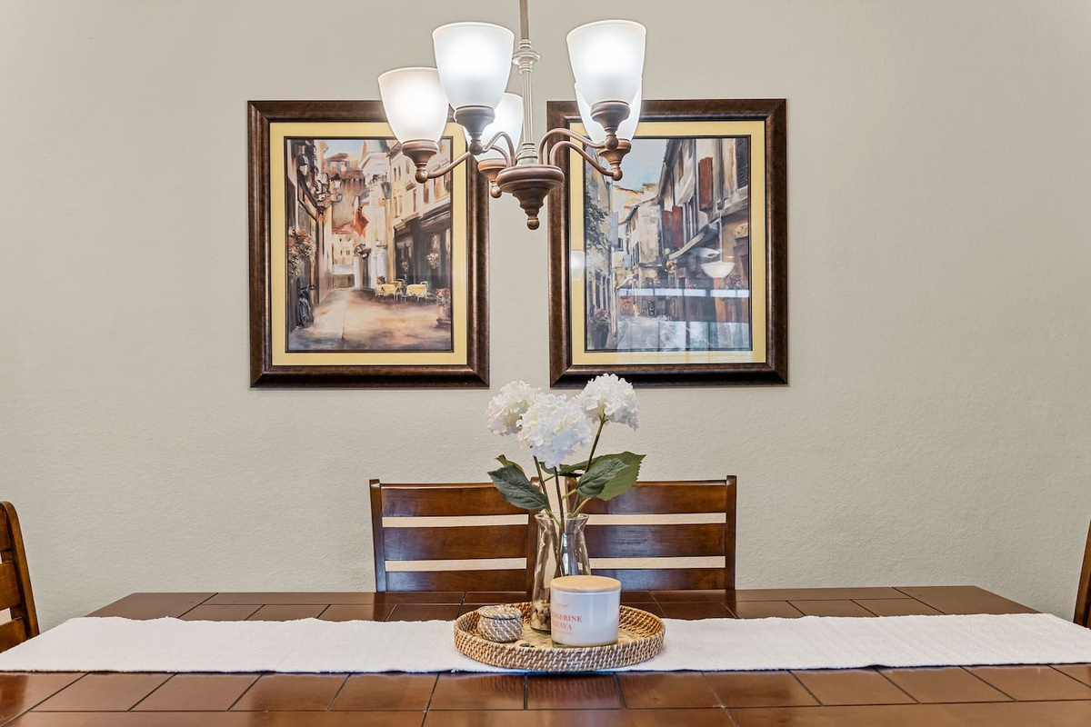 Elegant dining area, perfect for intimate meals or gatherings.