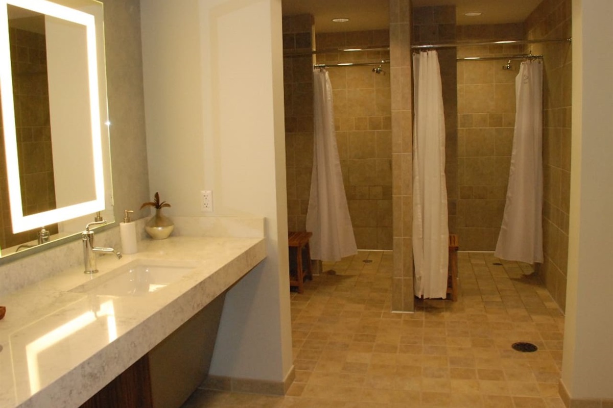 Locker rooms with Sauna and showers