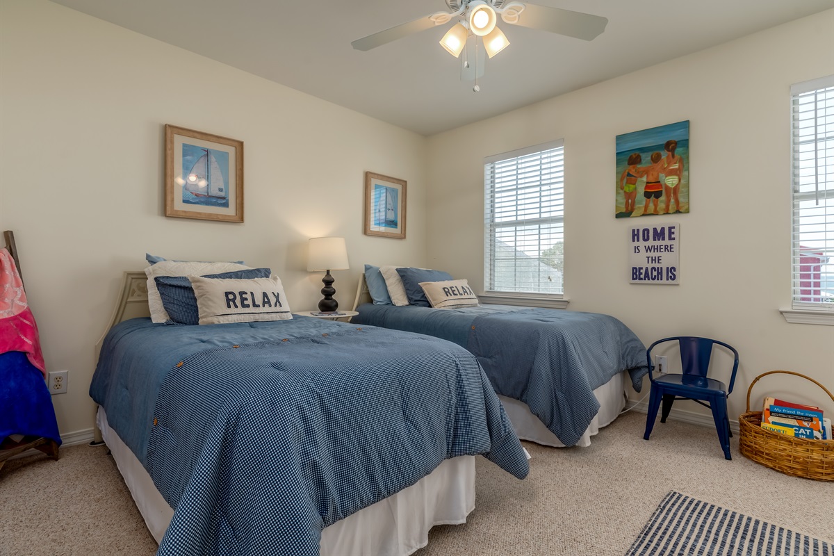 Twin Bedroom with its own bathroom