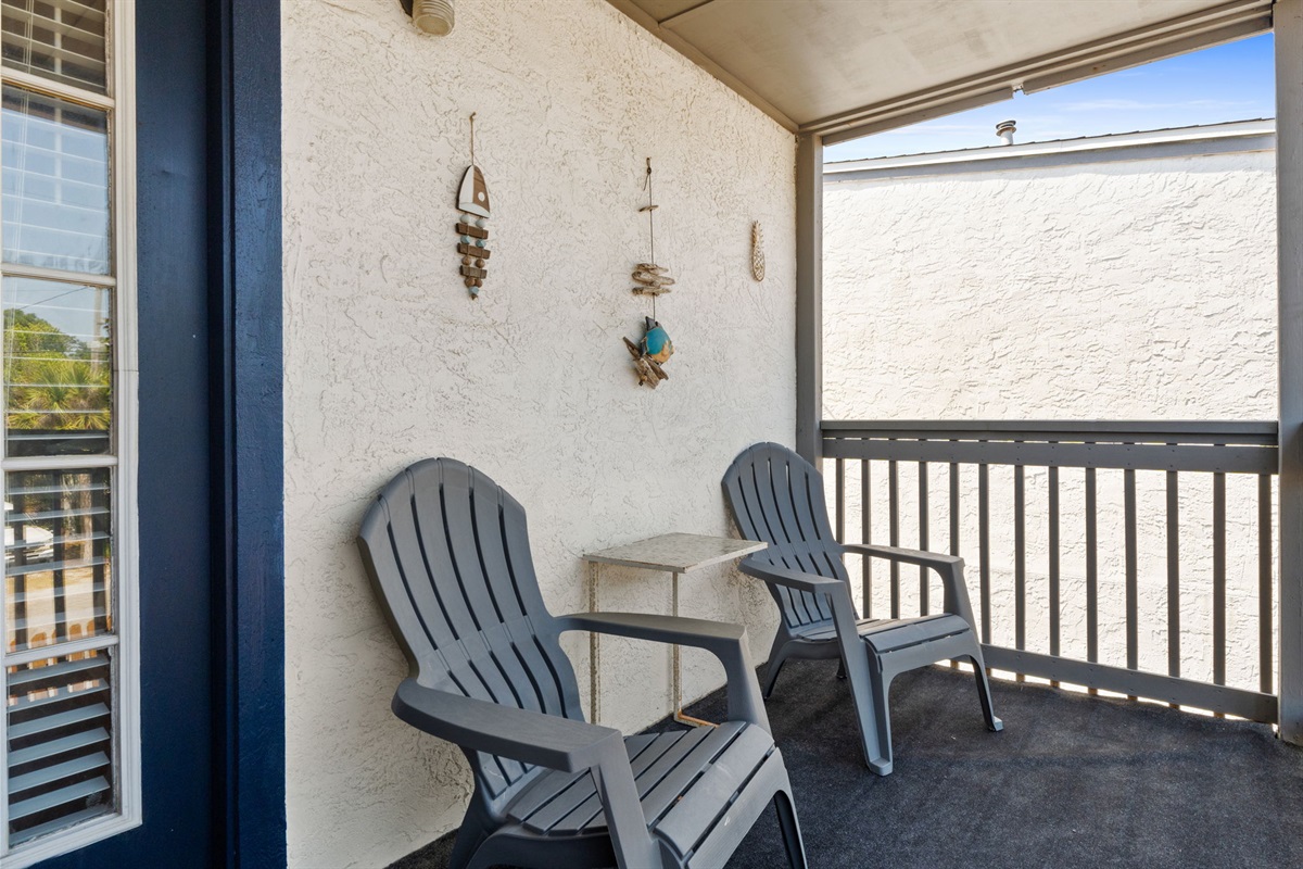 Balcony and Outdoor Seating