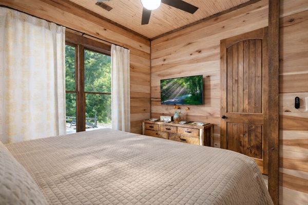 Charming cabin décor and peaceful views.