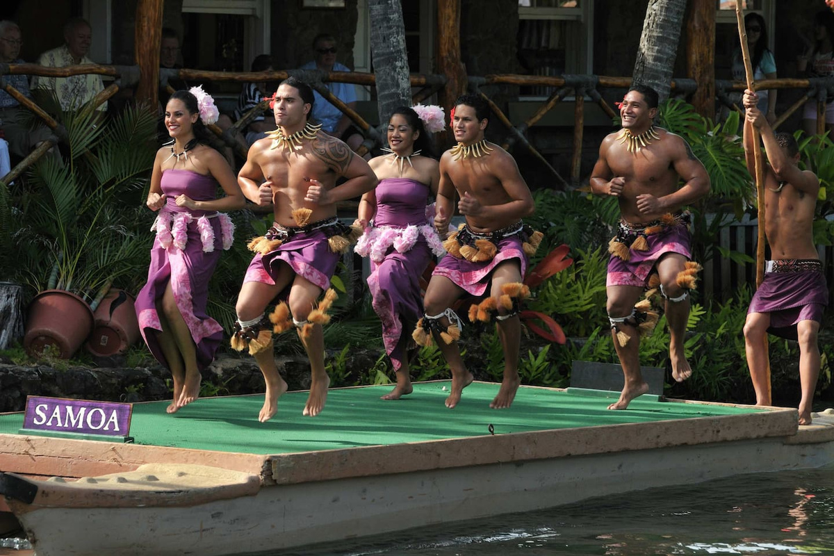 Samoa-Daily Boat Parade at the Polynesian Cultural Center that is 5 mins from the home