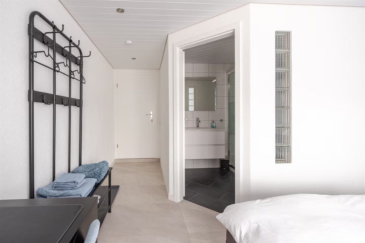 Guestroom view to entrance