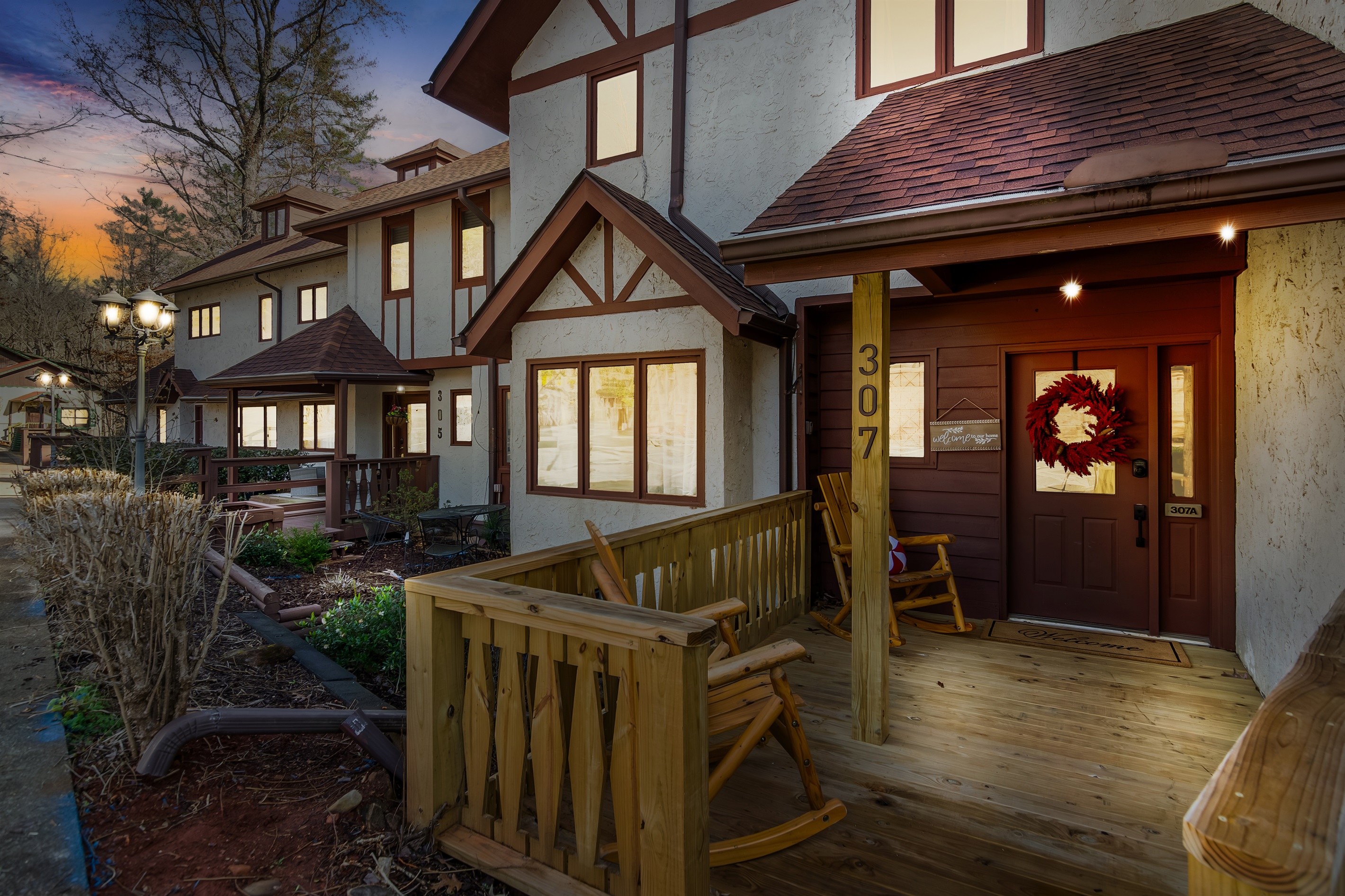 Luxury townhome + Modern + Walk to DT + Game Room