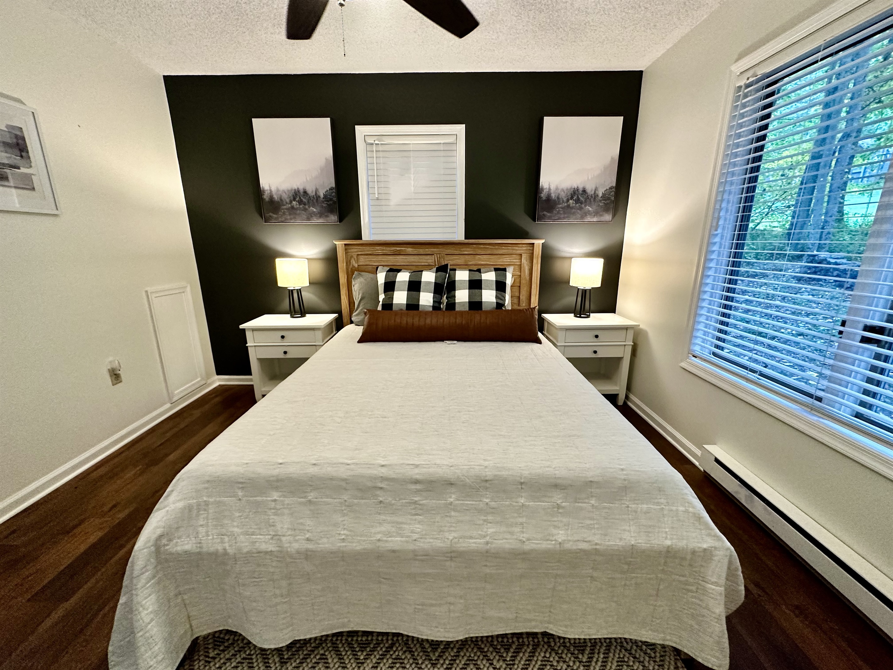 Bedroom 2: Queen memory foam bed.