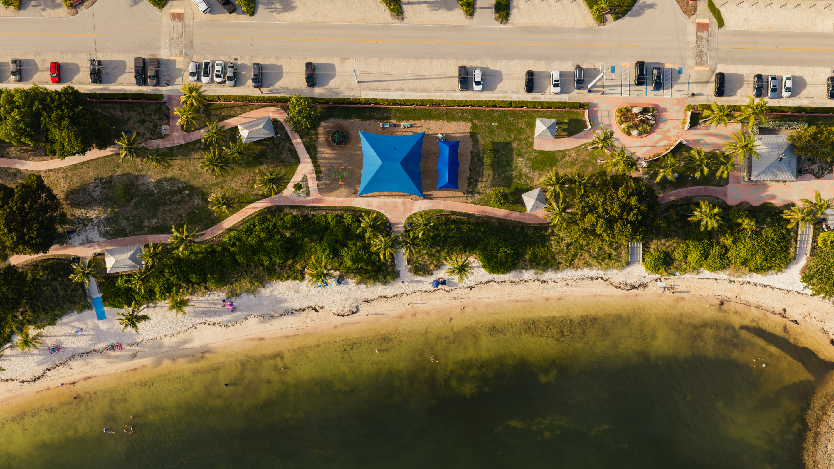 Two blocks from Sombrero beach.