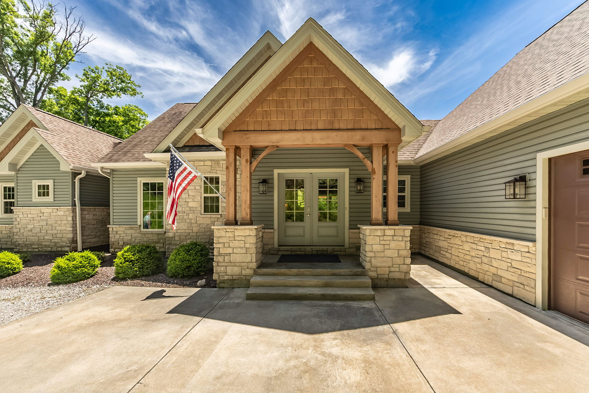 A warm welcome awaits at Innsbrook Luxe Escape.