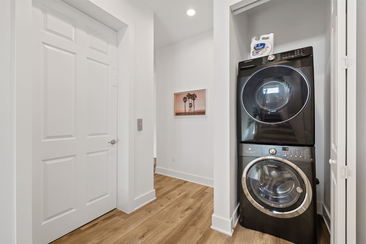 Stacked Washer and Dryer to stay smelling fresh!