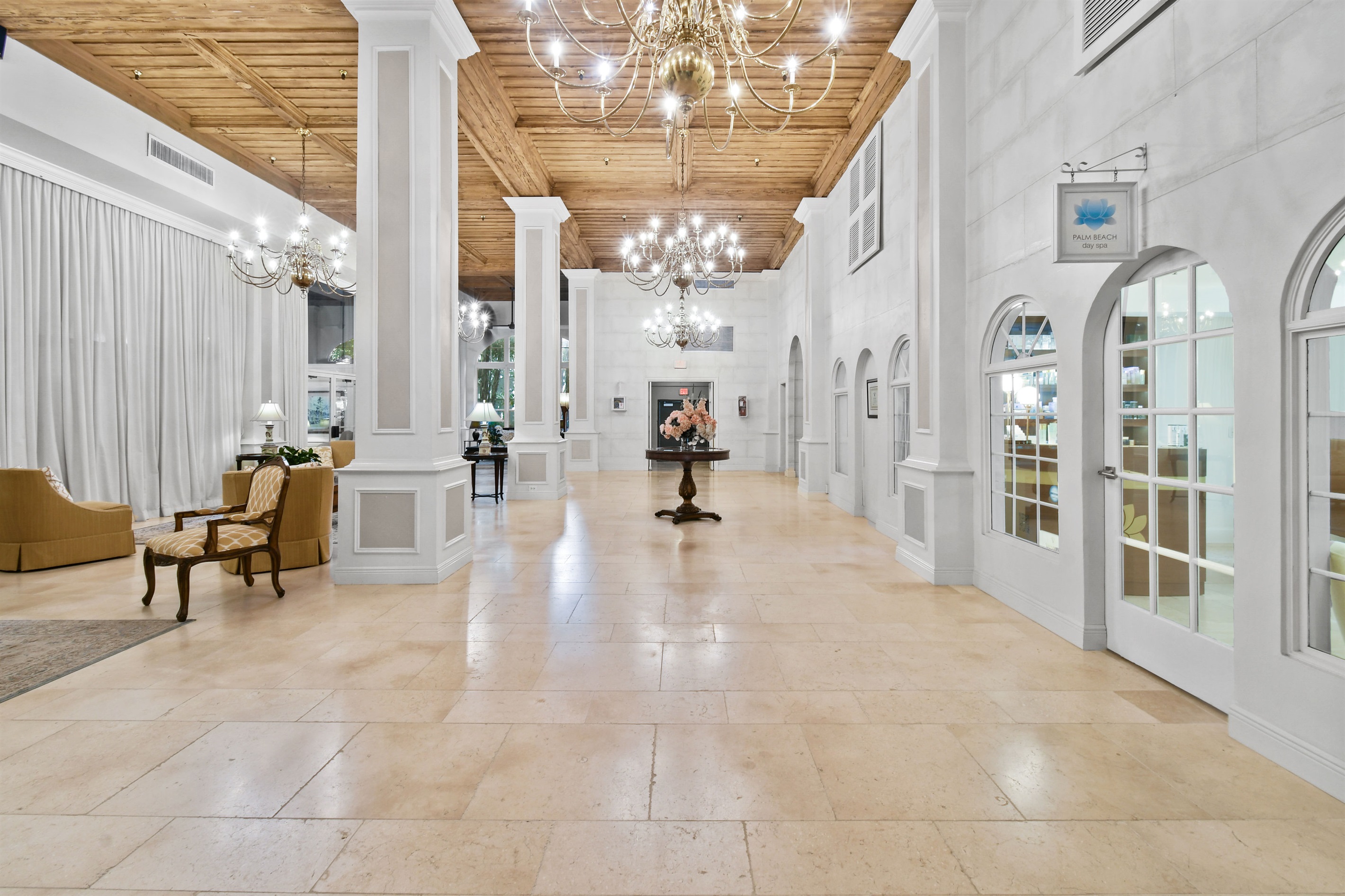 Palm Beach Day Spa (right) Located in the Hotel Lobby!