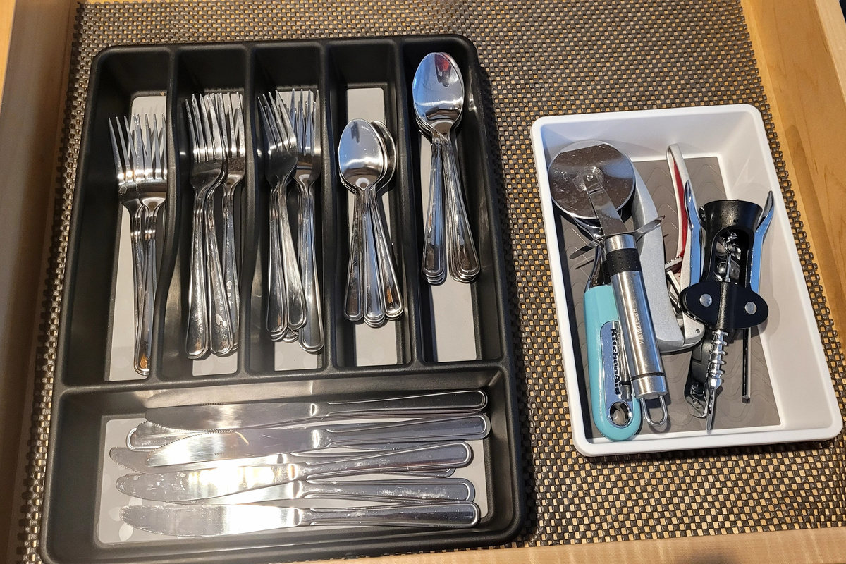 Plenty of silverware, dishes, and cups so you don't spend your time doing dishes