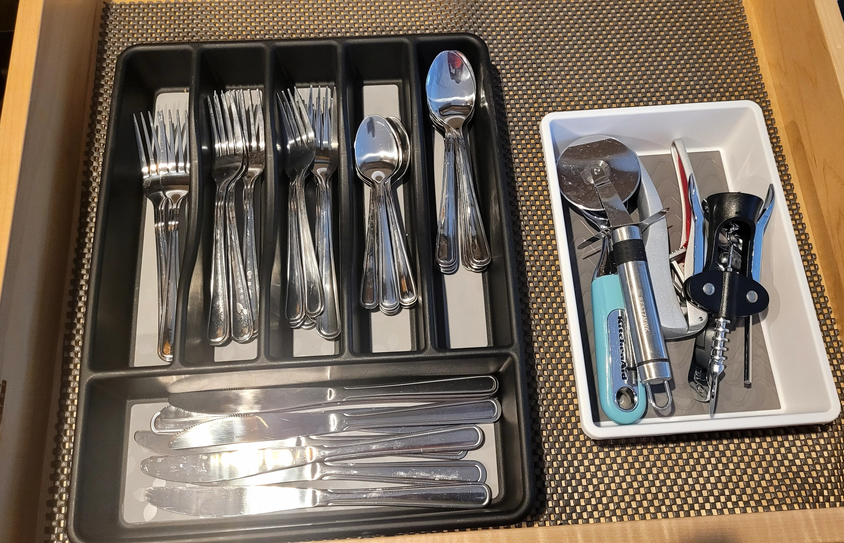 Plenty of silverware, dishes, and cups so you don't spend your time doing dishes