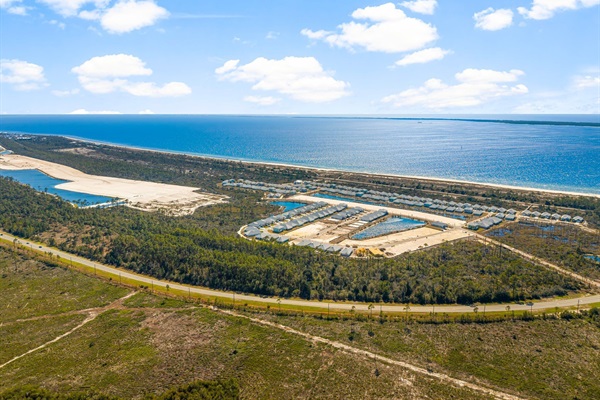 Aeriel view of the community and proximity to the beach