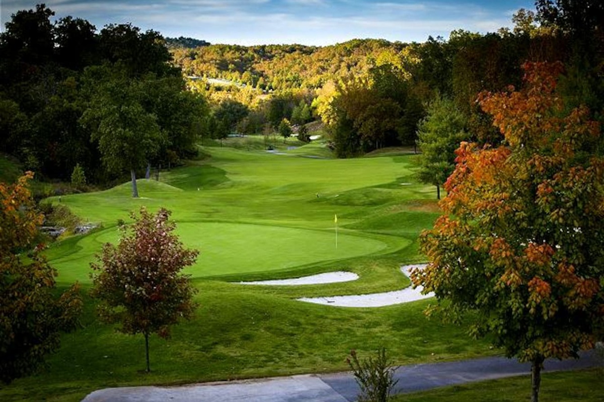 Fall golf in the Ozarks? Yes, please. Enjoy beautiful scenery and crisp autumn days right here at the resort.