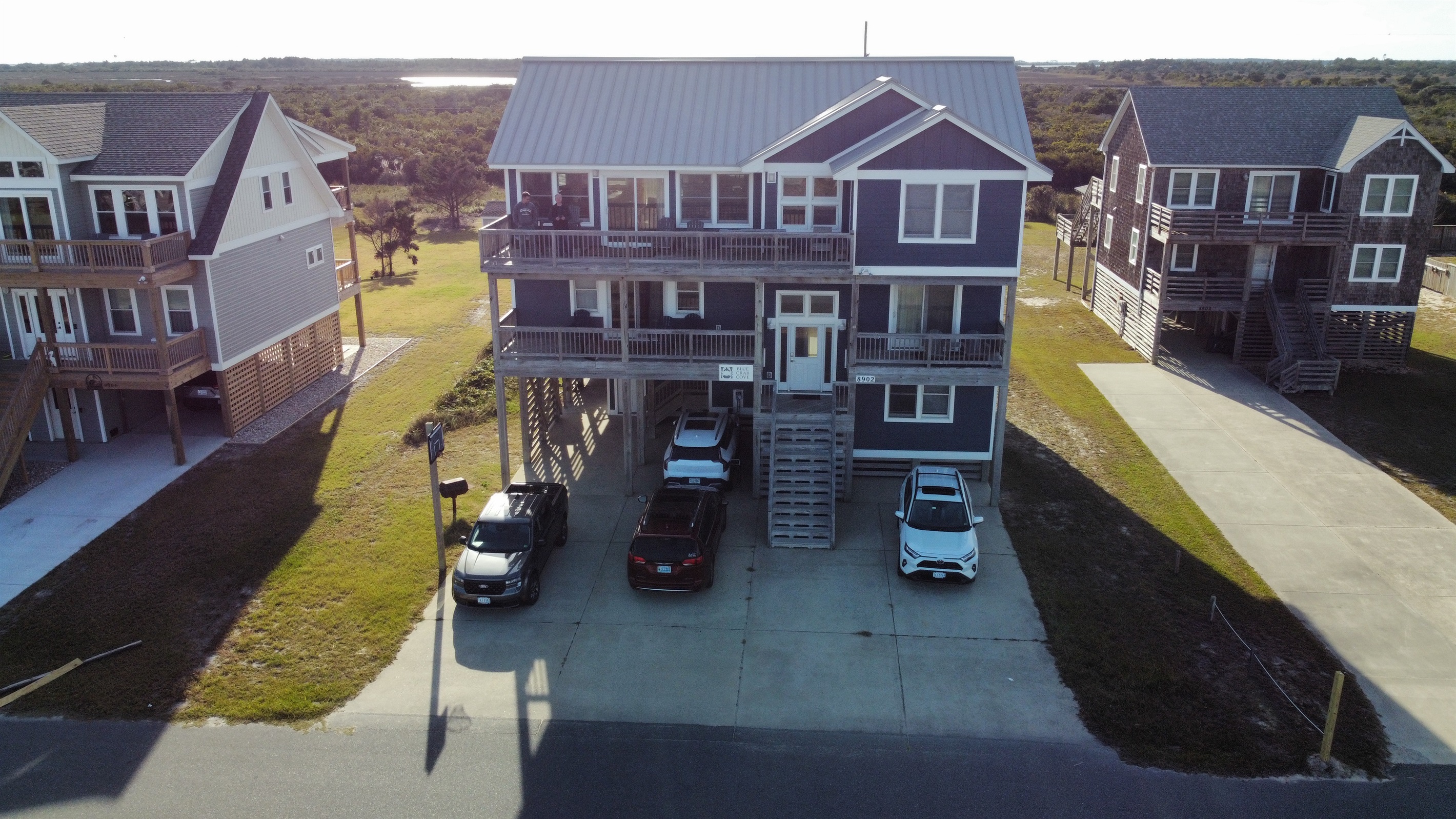 Parking View 6-8 cars