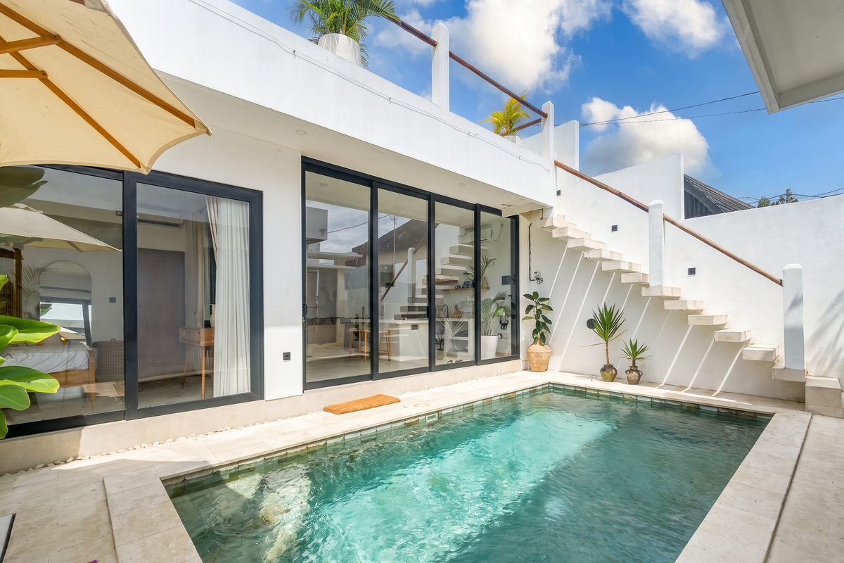 Pool area