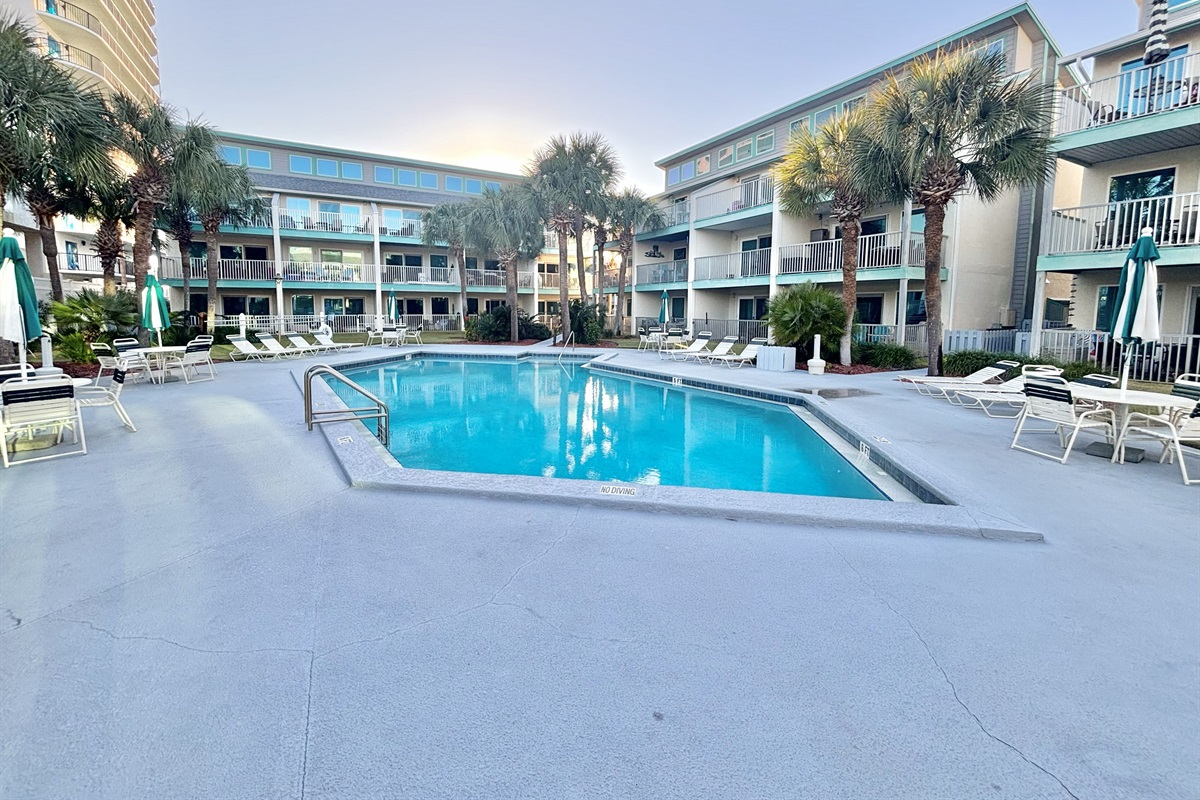 Large community pool!